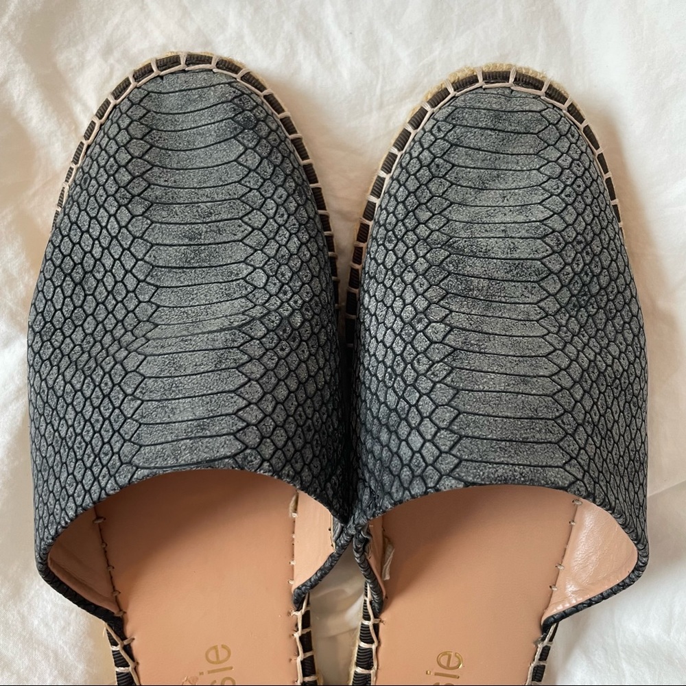 Kensie Hensley Faux Snake Skin Embossed Espadrille Mule Slip On Sandal Black 7 - Picture 7 of 14